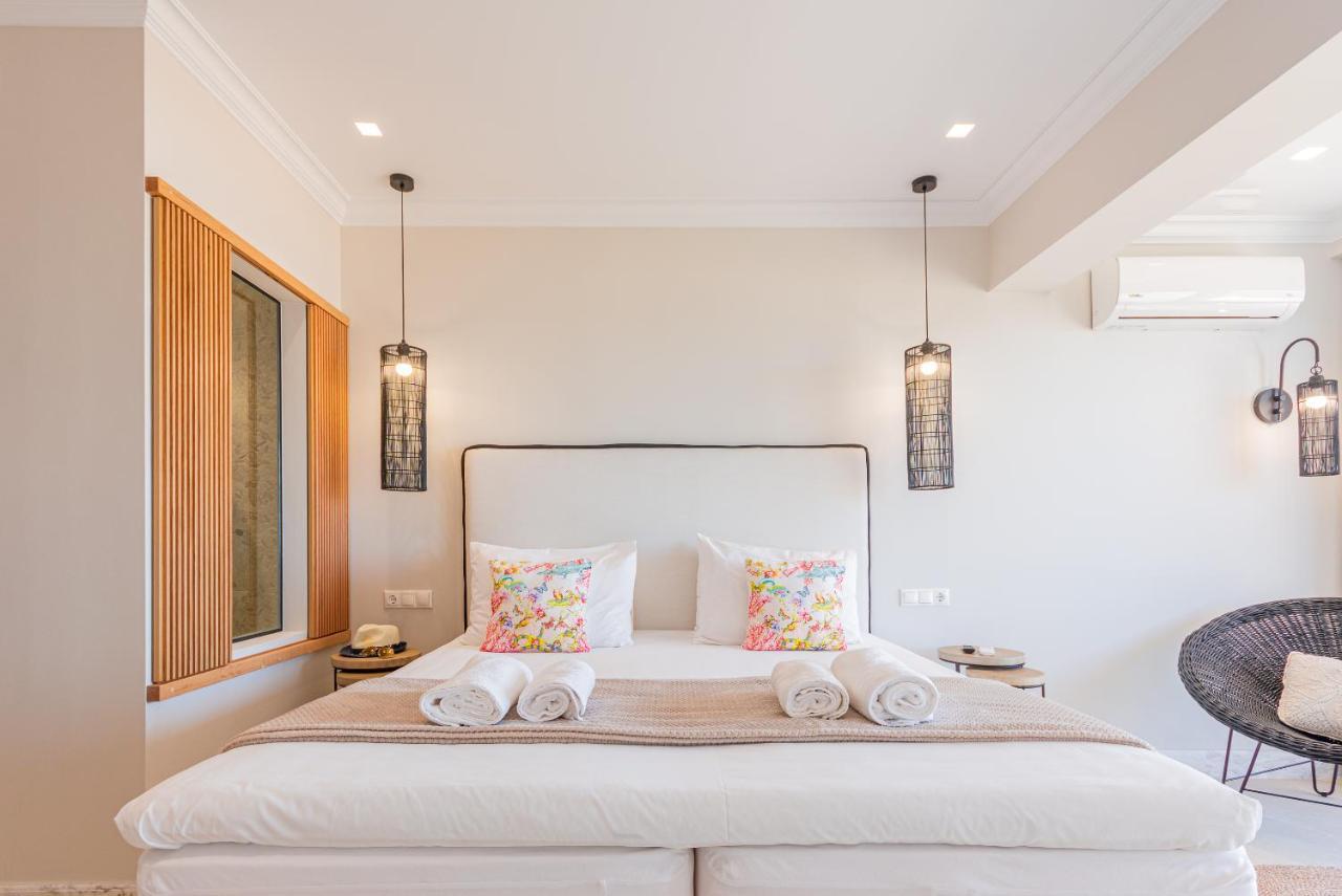 Pyrgos Blue Aparthotel Малиа Екстериор снимка
