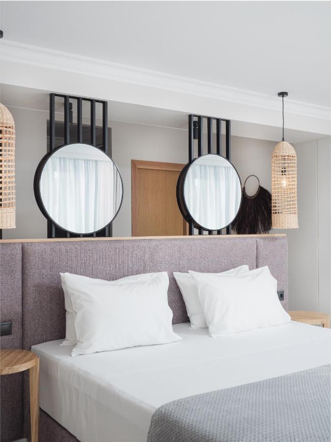 Pyrgos Blue Aparthotel Малиа Екстериор снимка