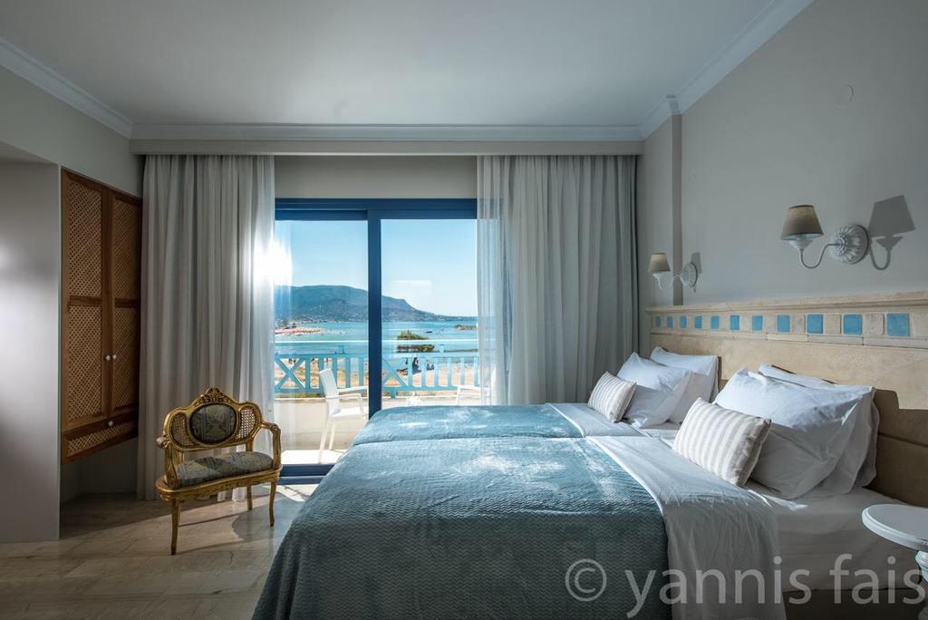 Pyrgos Blue Aparthotel Малиа Екстериор снимка