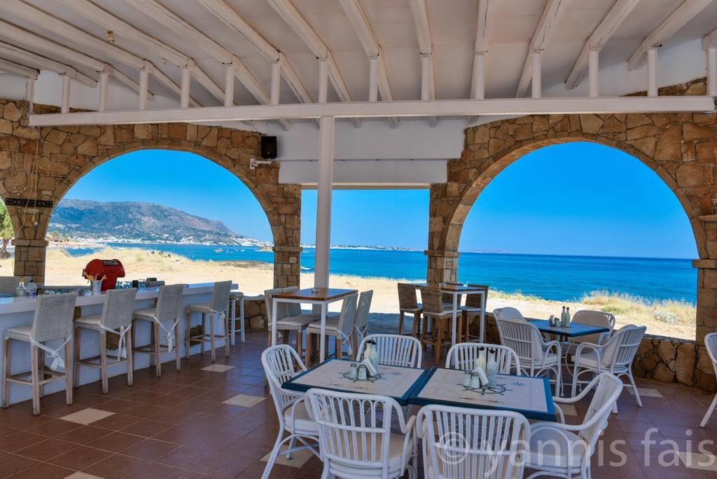 Pyrgos Blue Aparthotel Малиа Екстериор снимка