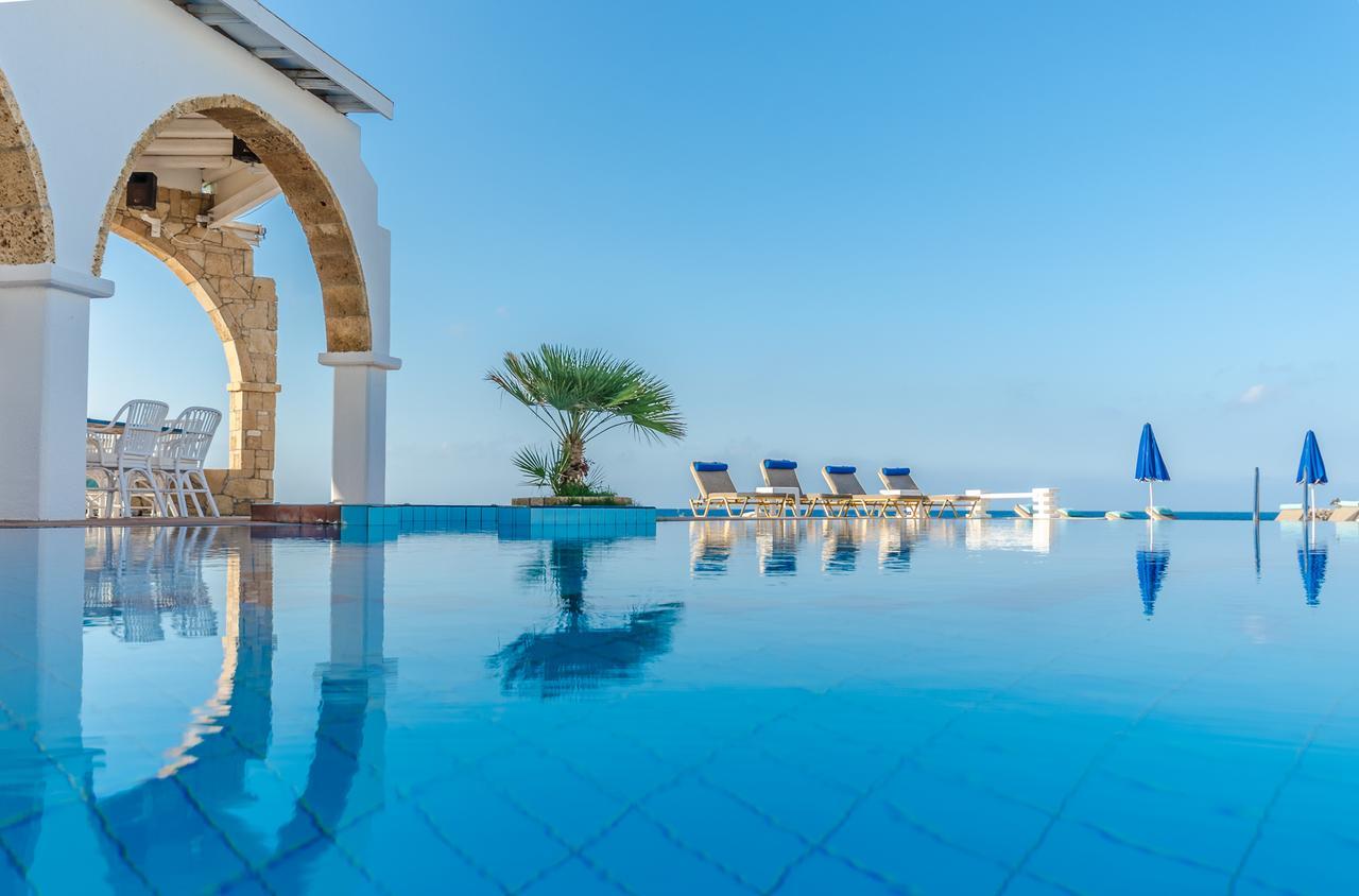 Pyrgos Blue Aparthotel Малиа Екстериор снимка